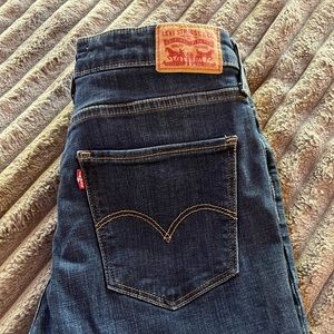 Levi High Rise Size 30 jeans